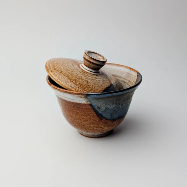 Ziemisty Gaiwan Ceramiczny do Rytuału Herbacianego